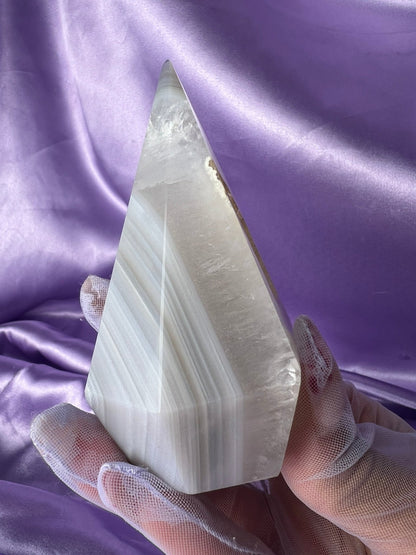 Agate Pyramid 004