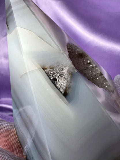 Agate Pyramid 005